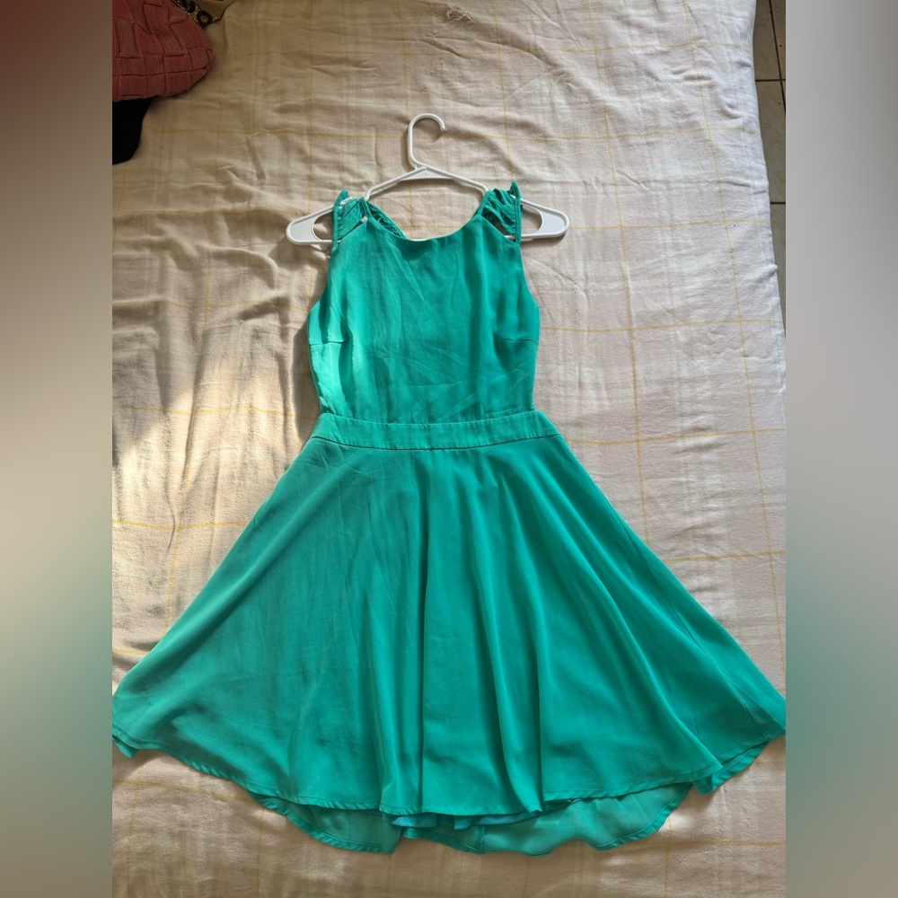 Green Sleeveless Halter A-Line Dress for Weddings
